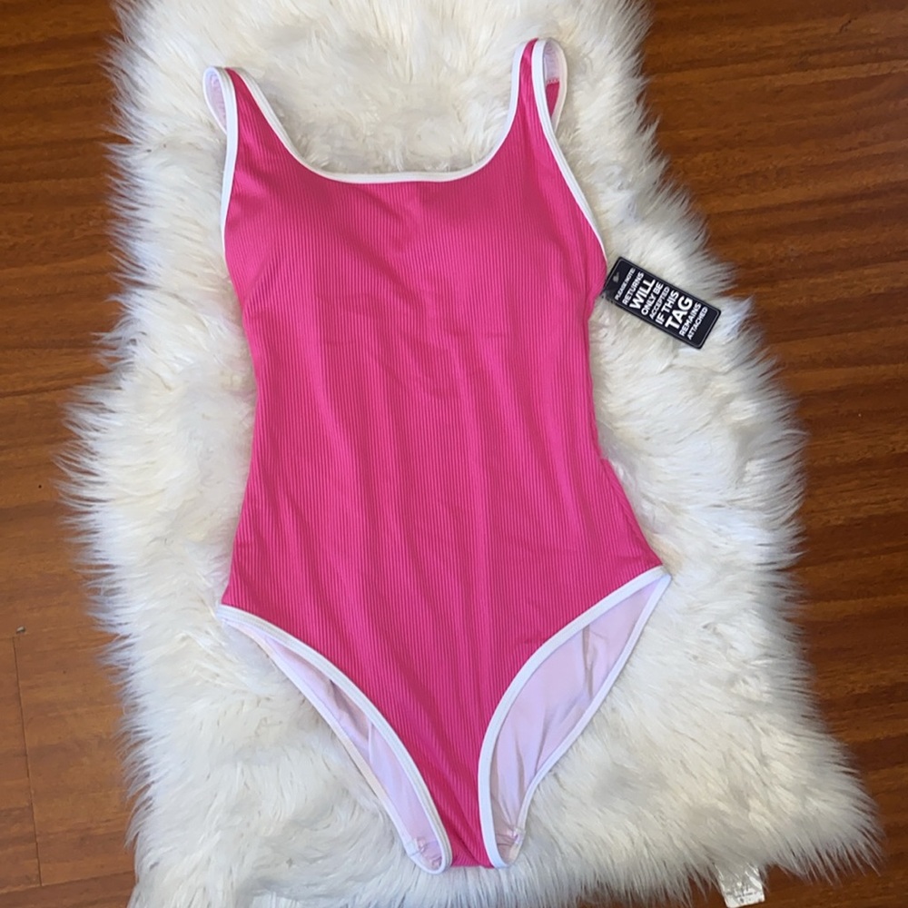 Free Sunglasses with Pink Women Swimsuit Small